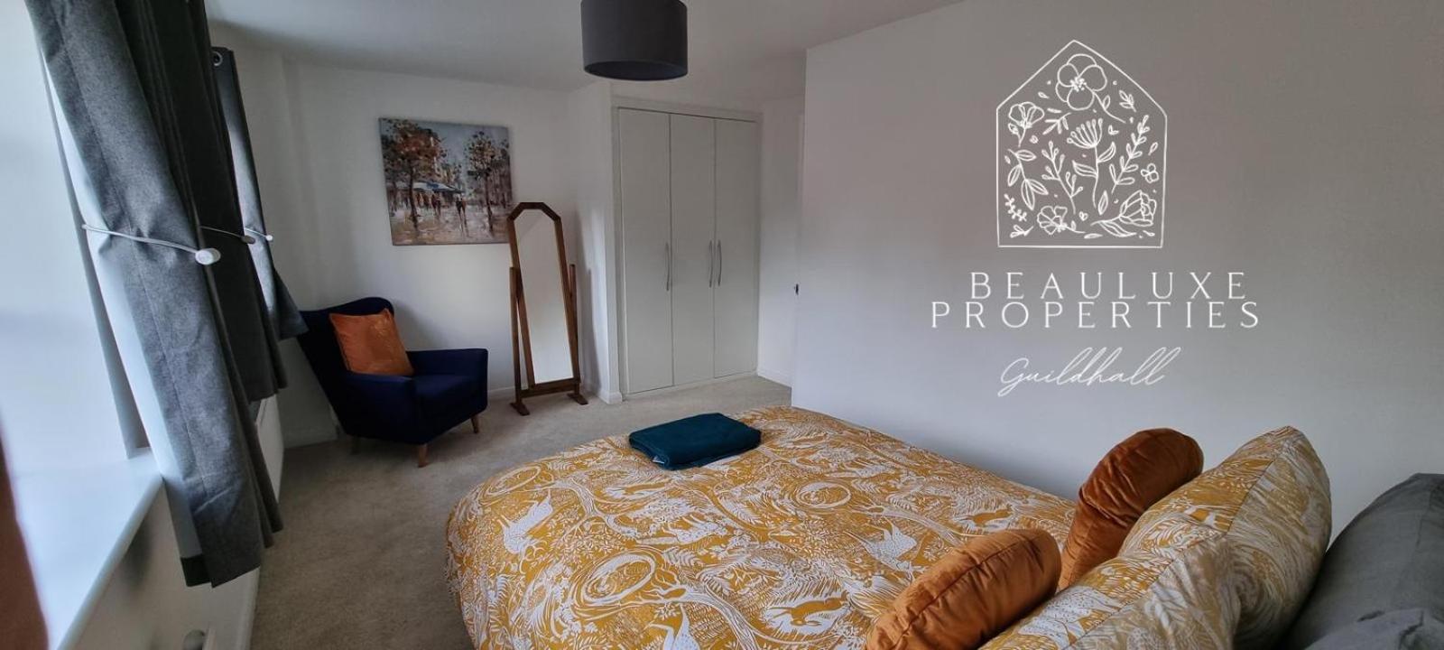 Holiday home Guildhall - Beauluxe Large - 3 Bedroom - 4 Beds - Sleeps Upto 6 People Church Gresley